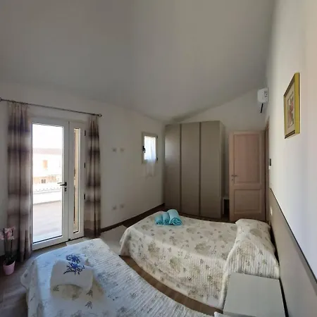 Casa Regina: Elegante In Centro! Apartment Palau