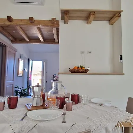Casa Regina Elegante In Centro Apartment