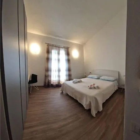 Casa Regina Elegante In Centro Apartment